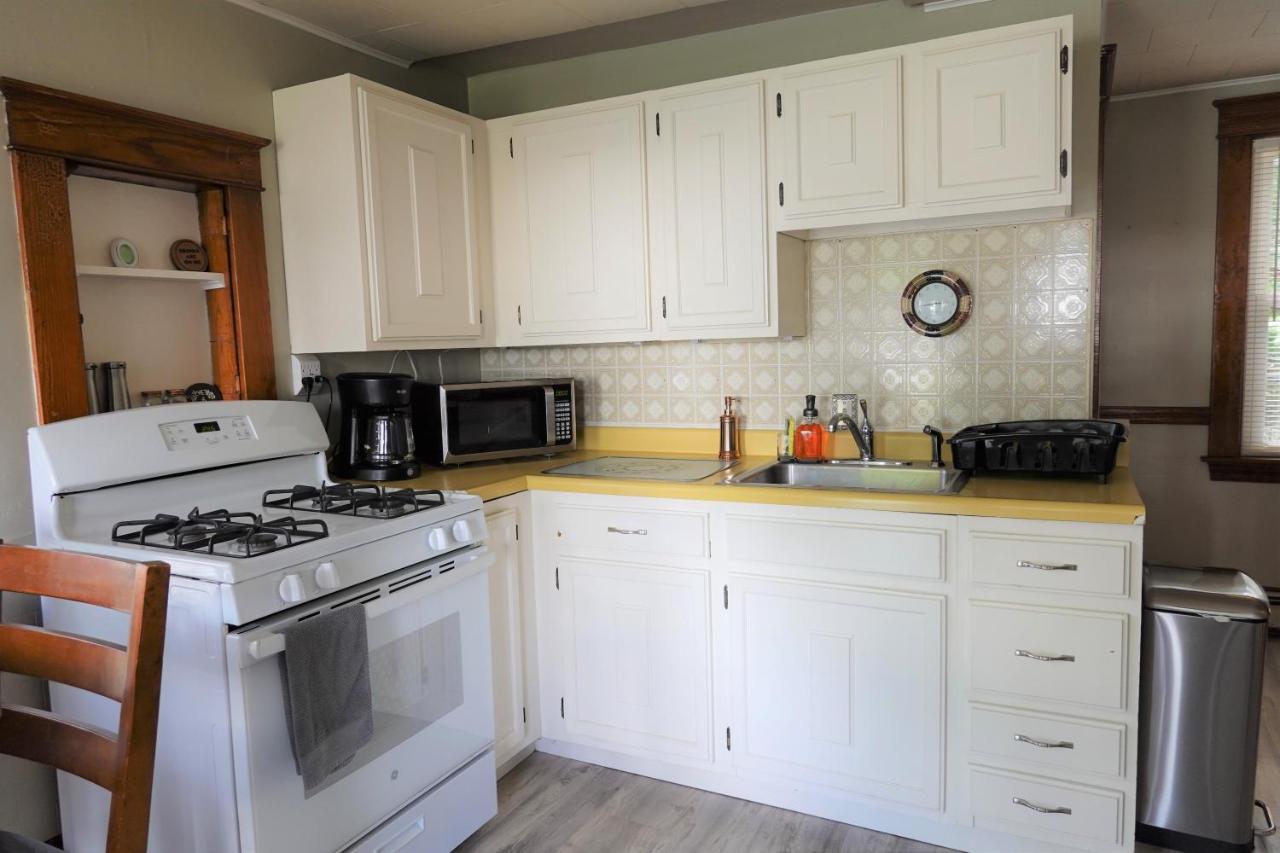 Sunnyside Home Near Sunday River, Black Mountain, Lakes And Hikes Rumford Exterior foto