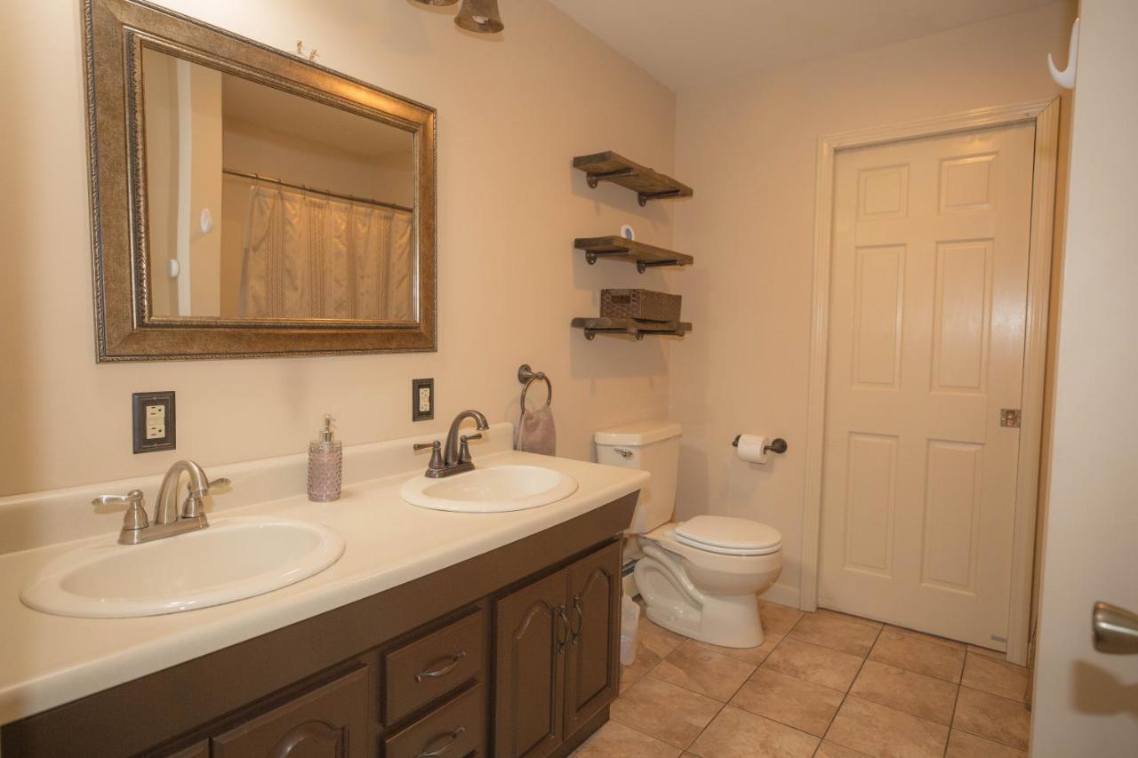 Sunnyside Home Near Sunday River, Black Mountain, Lakes And Hikes Rumford Exterior foto